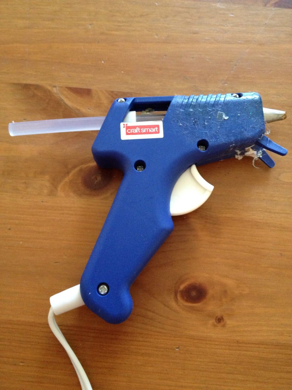 Glue gun