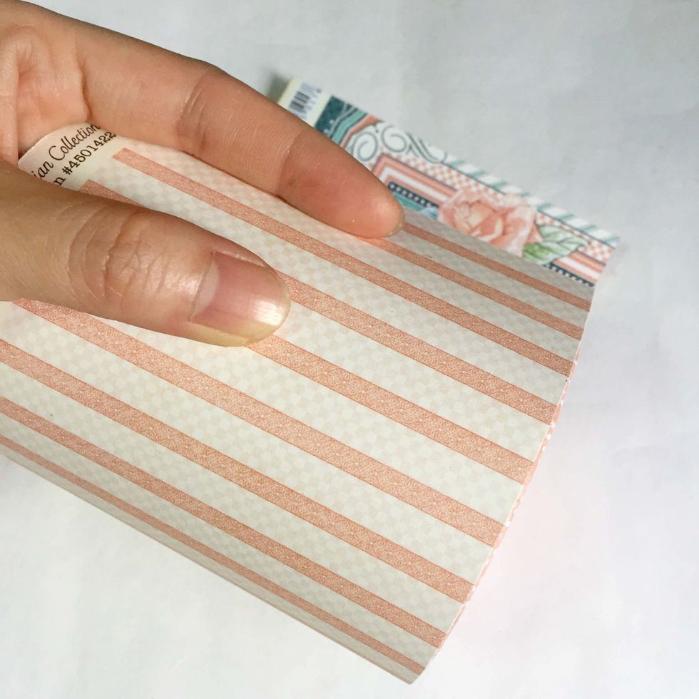 Glue over the surface of the roll.