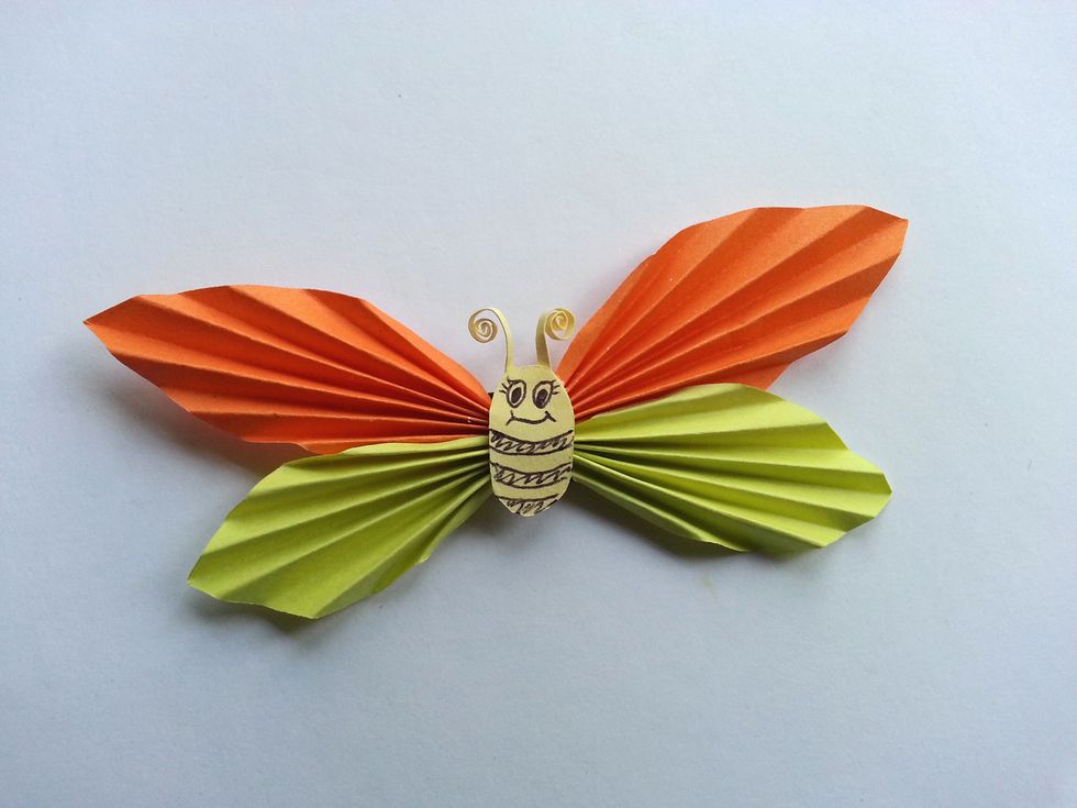 Glue the antennas with the body and then glue the body on the middle of the wings.