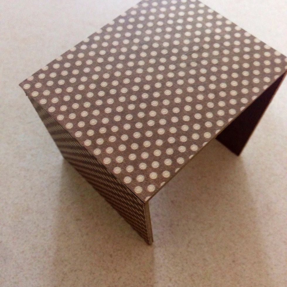 Glue the pattern paper onto the chipboard containers... Repeat the same for the rest of the surfaces and this is what you will get...