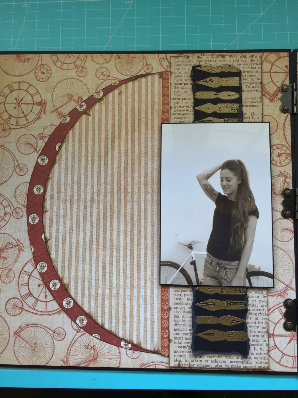 Glue the photo.