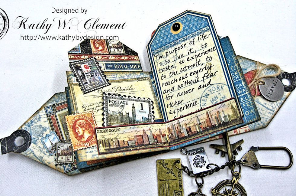 Glue this border strip just along the bottom edge, leaving the top edge free. Tuck in stamps, postcards and tags.