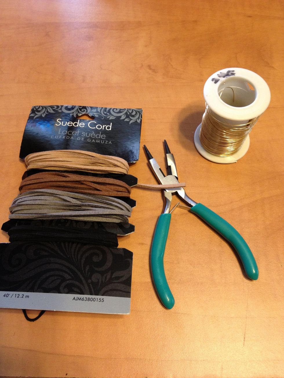 Gold wire, wire cutters, and cord.