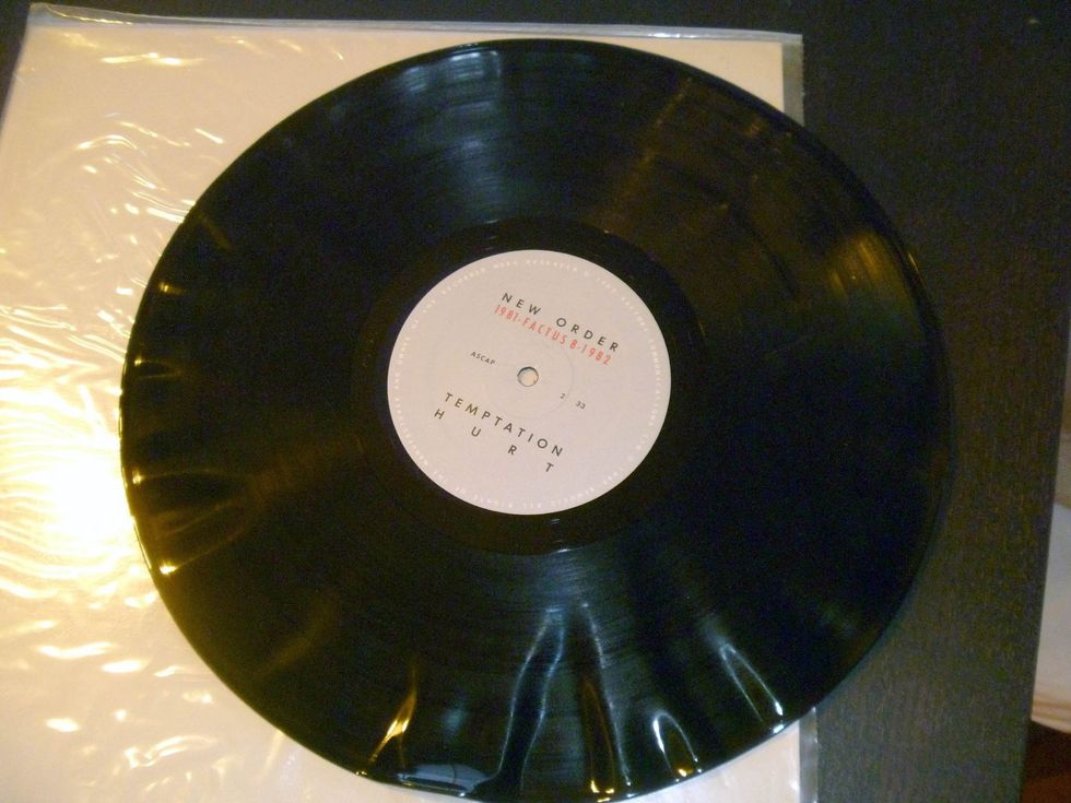 Got a damaged vinyl record but don't want to throw it away? Here is one of the solution.