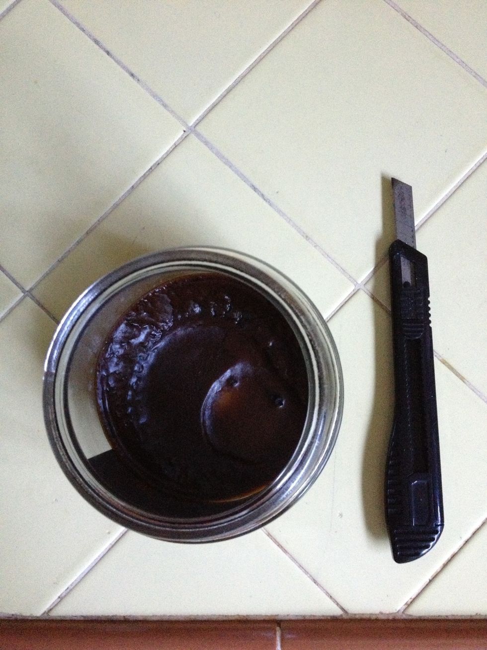 grab a cutting knife.