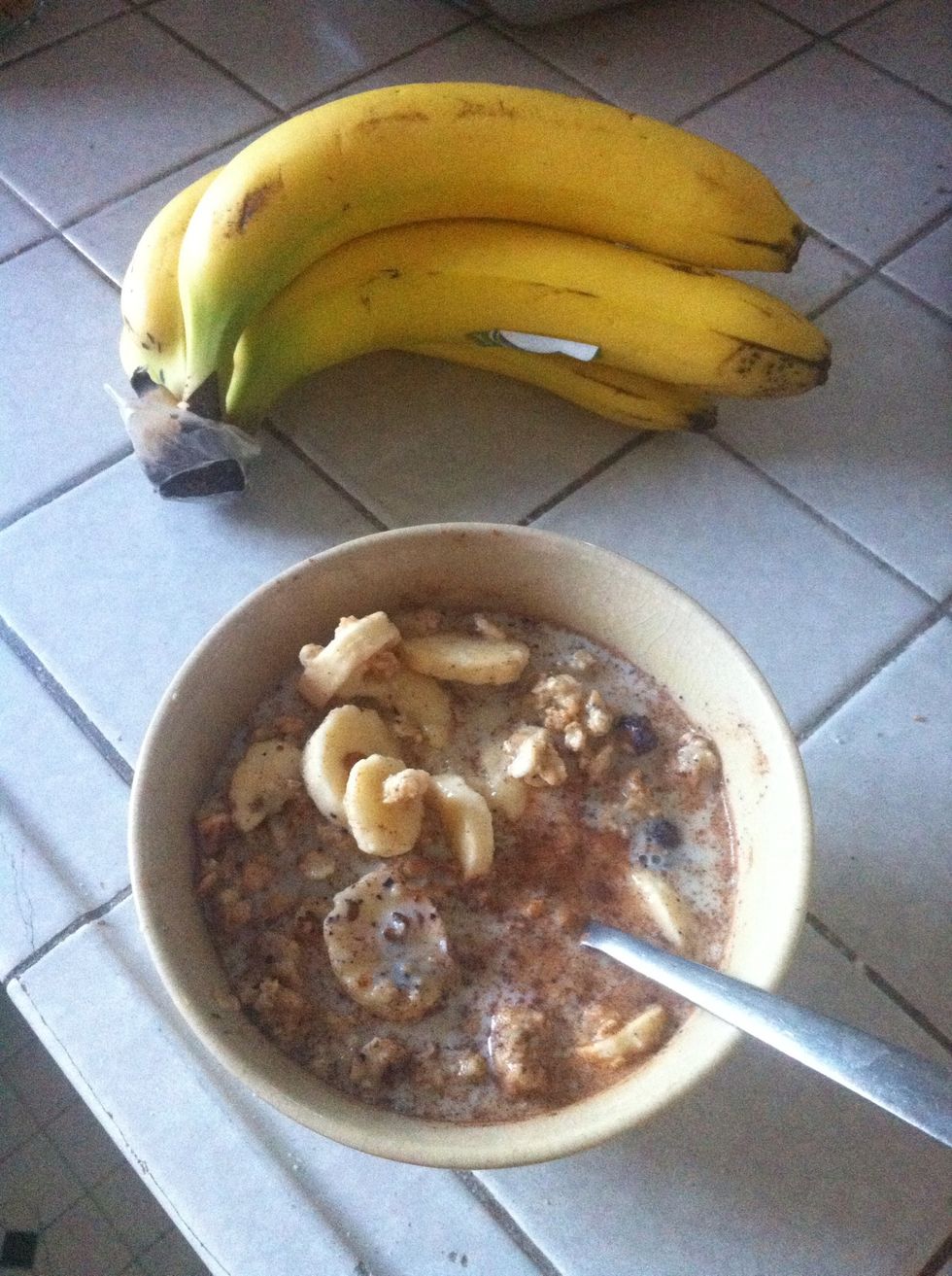 Grab a light breakfast. Your body needs energy to burn.