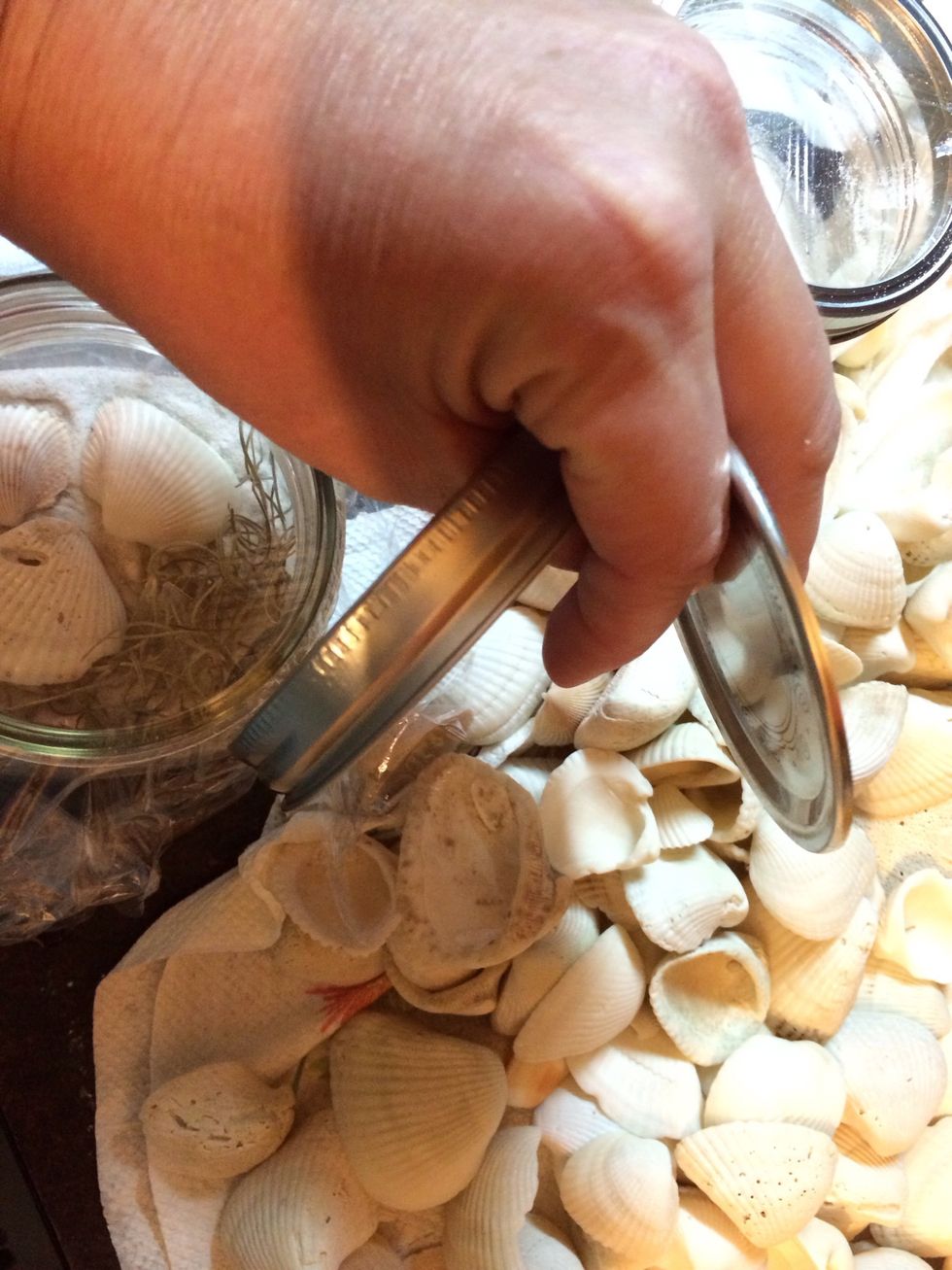 Grab only the ring part of lid.