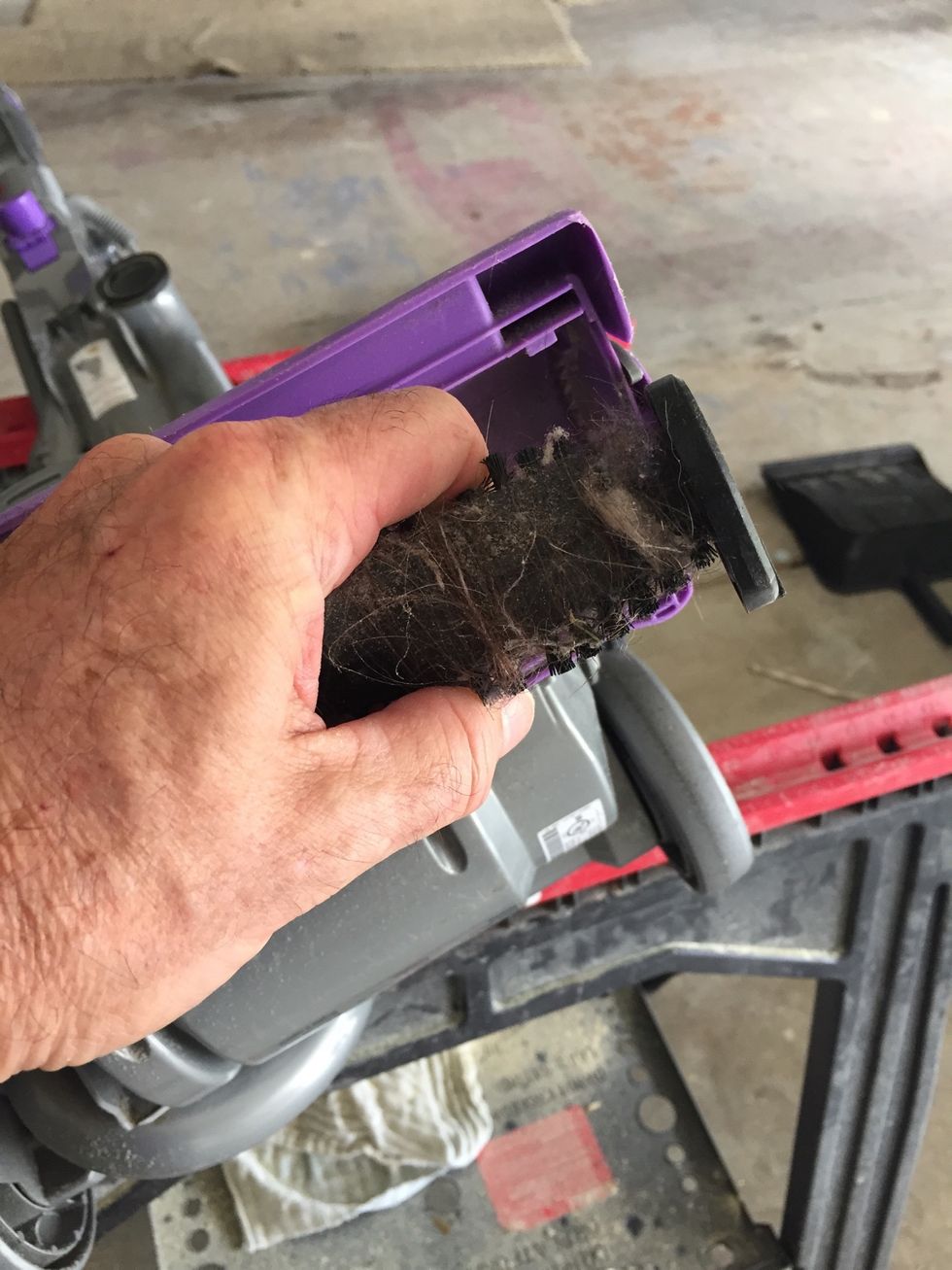 How to replace a dyson beater bar B+C Guides