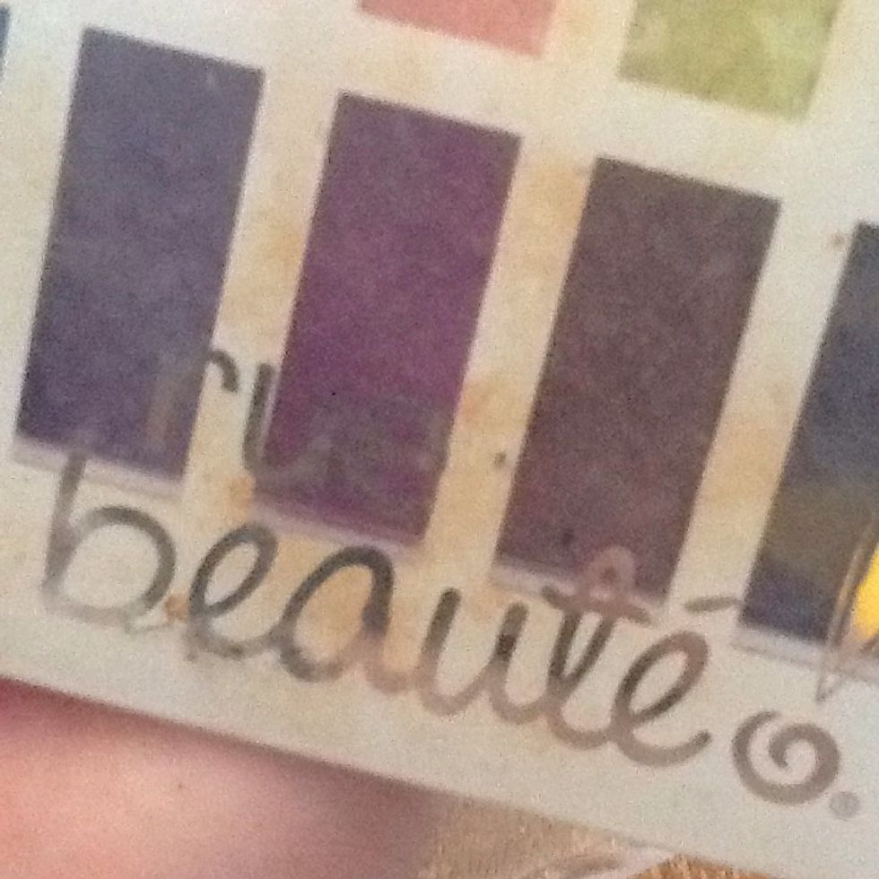 Grab your eye shadow