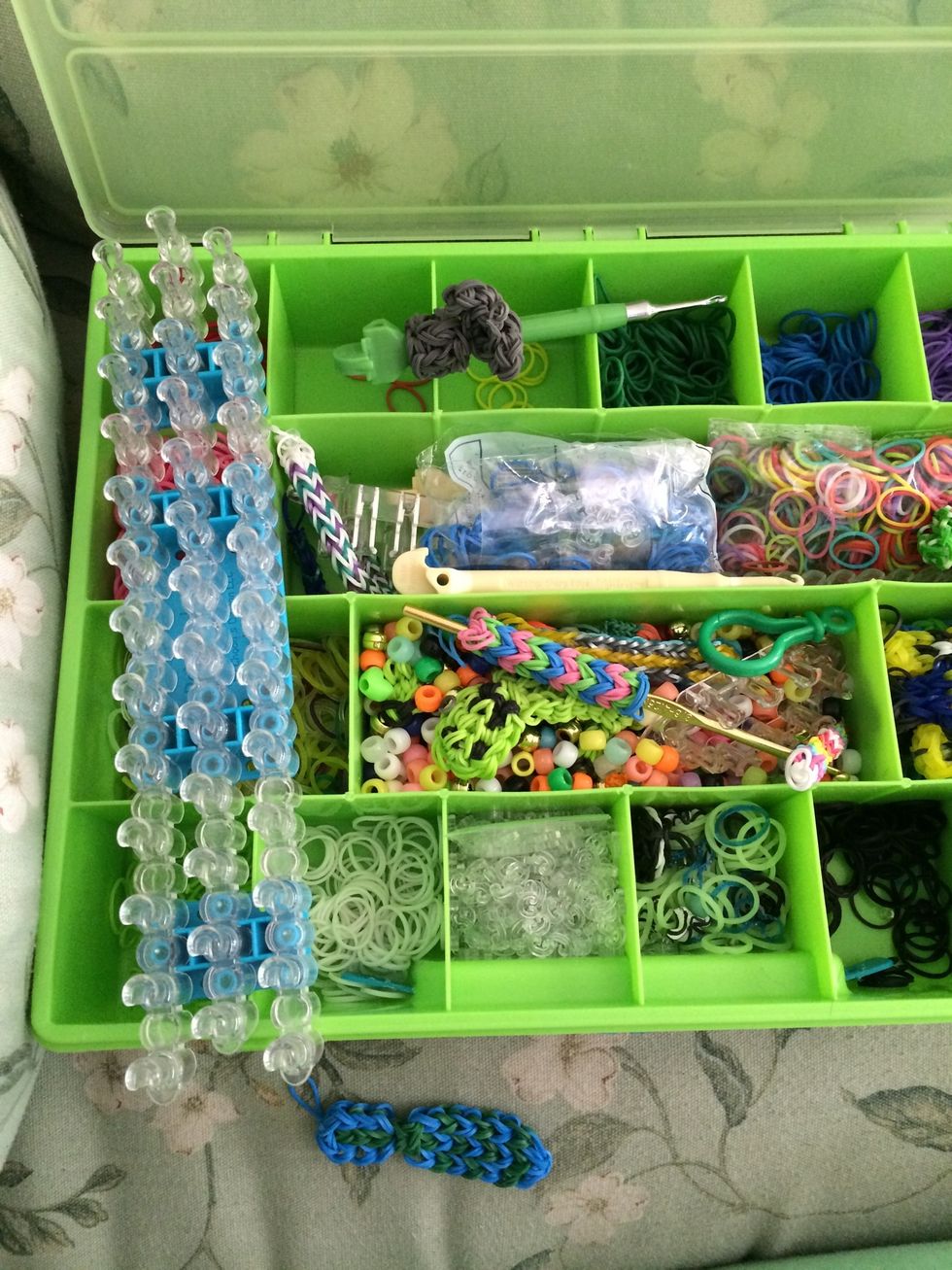 Grab your loom, bands and a hook and let's get started :)