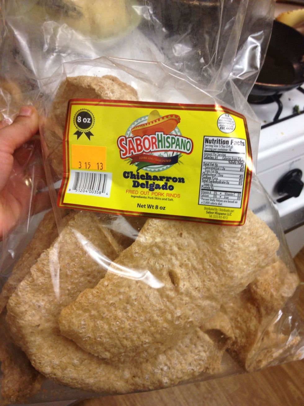 Grab your pork rinds. (Chicharron) you can pick any flavor, I prefer the ones from the Mexican store because they are more authentic, there are some that are processed, with too many ingredients.