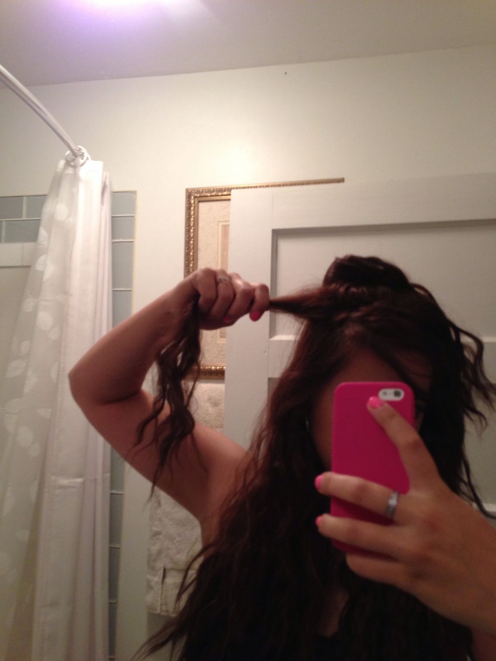 Grab your second layer (thinner layer). This is the layer you will pin to make a fake "poof"