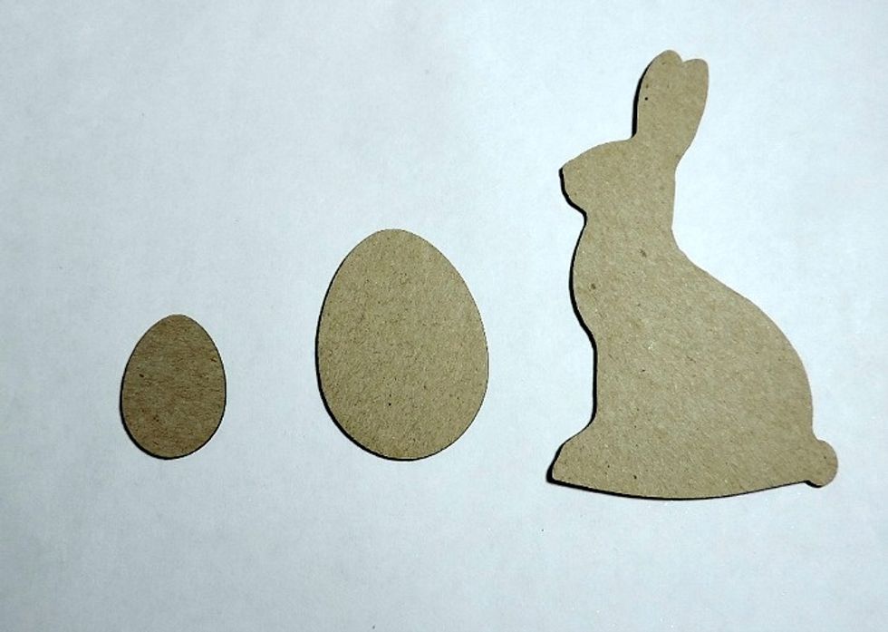 Grabbed my Gina's Designs Lasercut chipboard pieces.