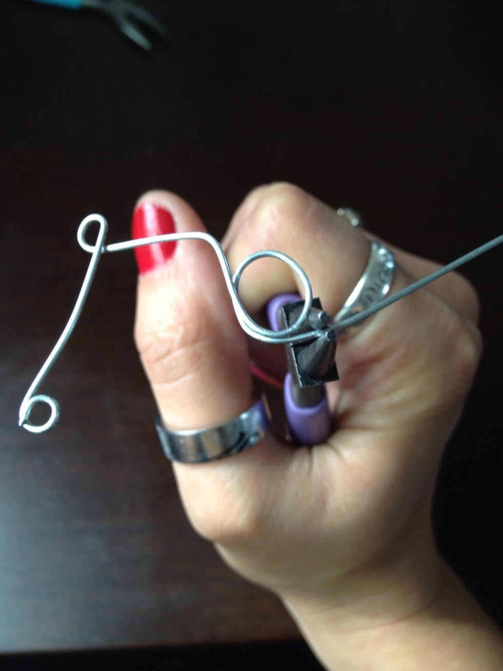 Grabbing closest to the end of the O.