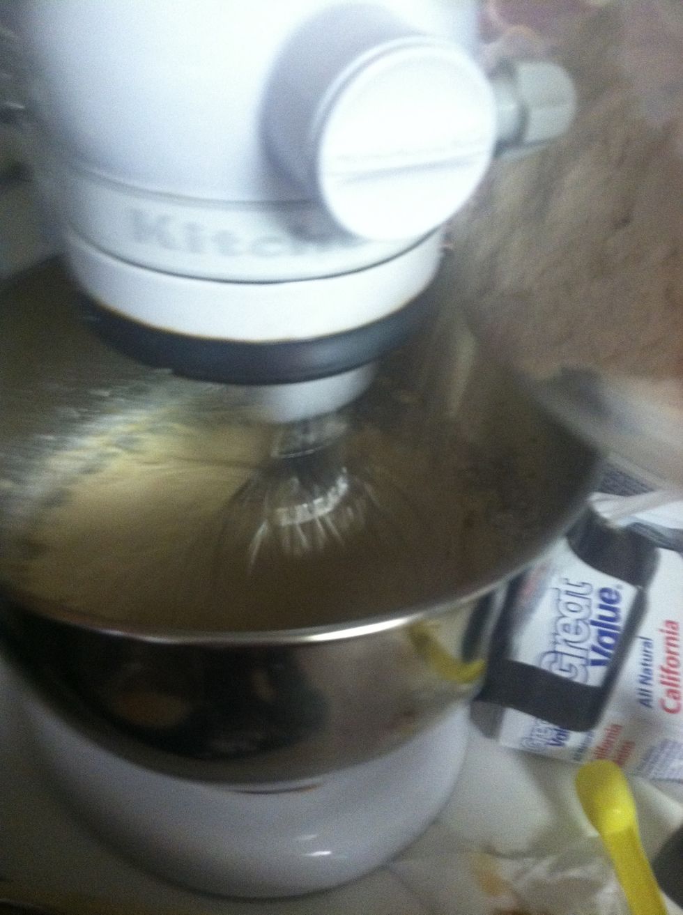 Gradually put in the flour mixture to the butter mixture.