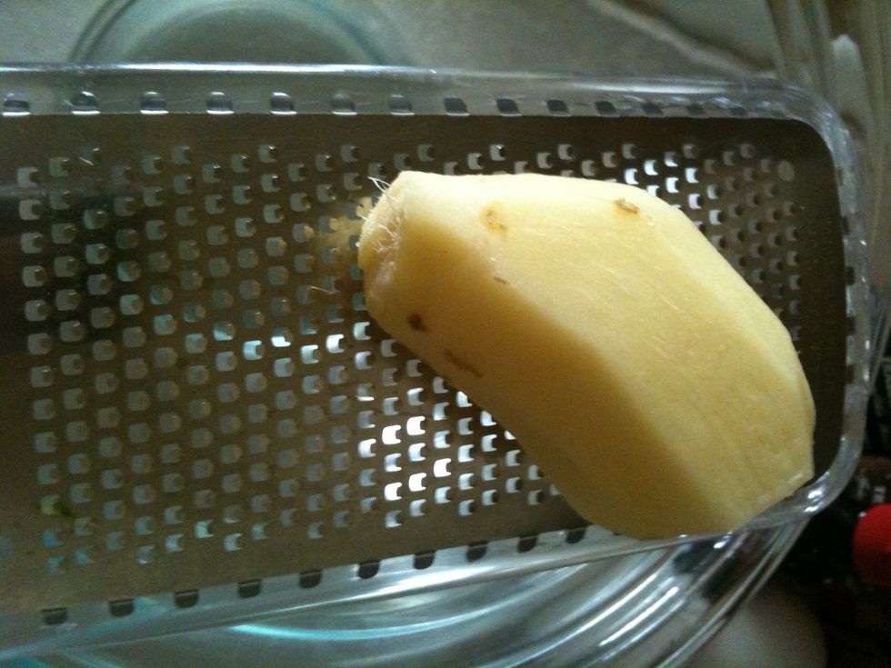 Grate 2 teaspoons of fresh ginger