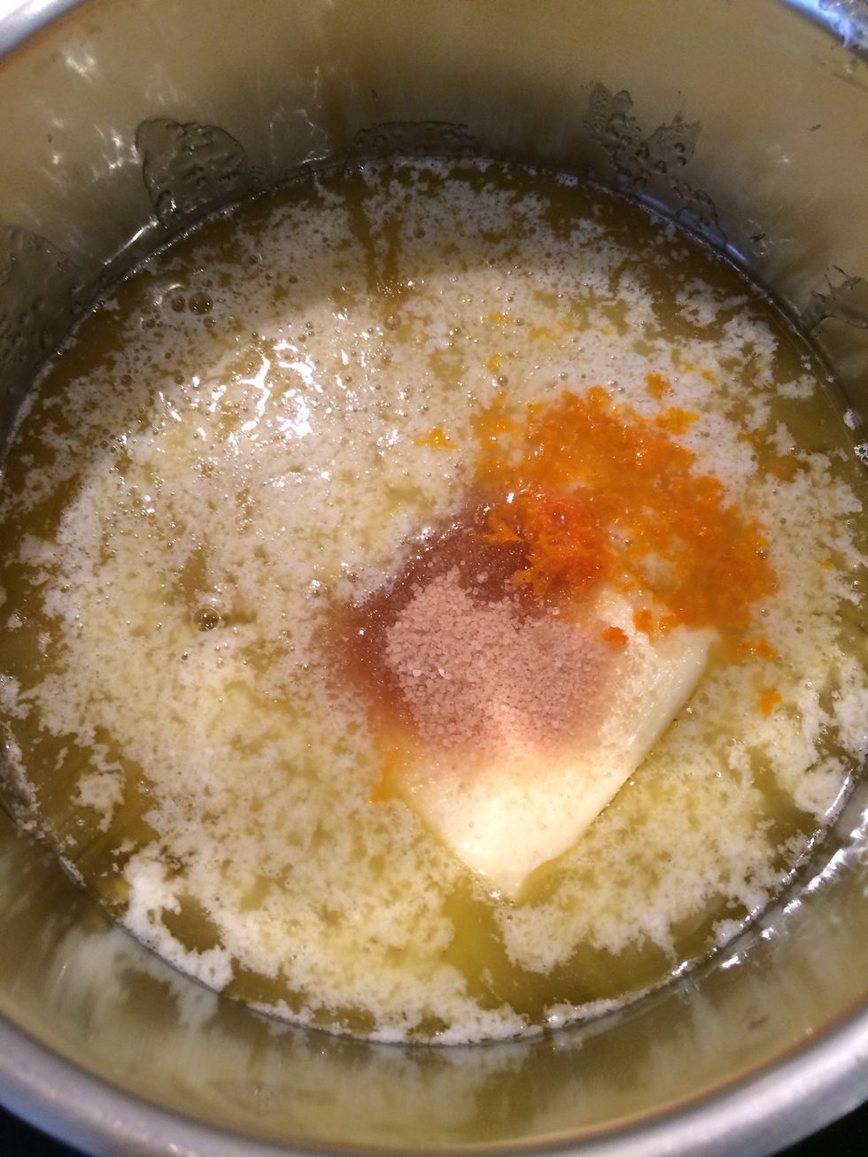 Grate the orange and the ginger over the butter mix. When the sugar is melted... Put them aside to cool down