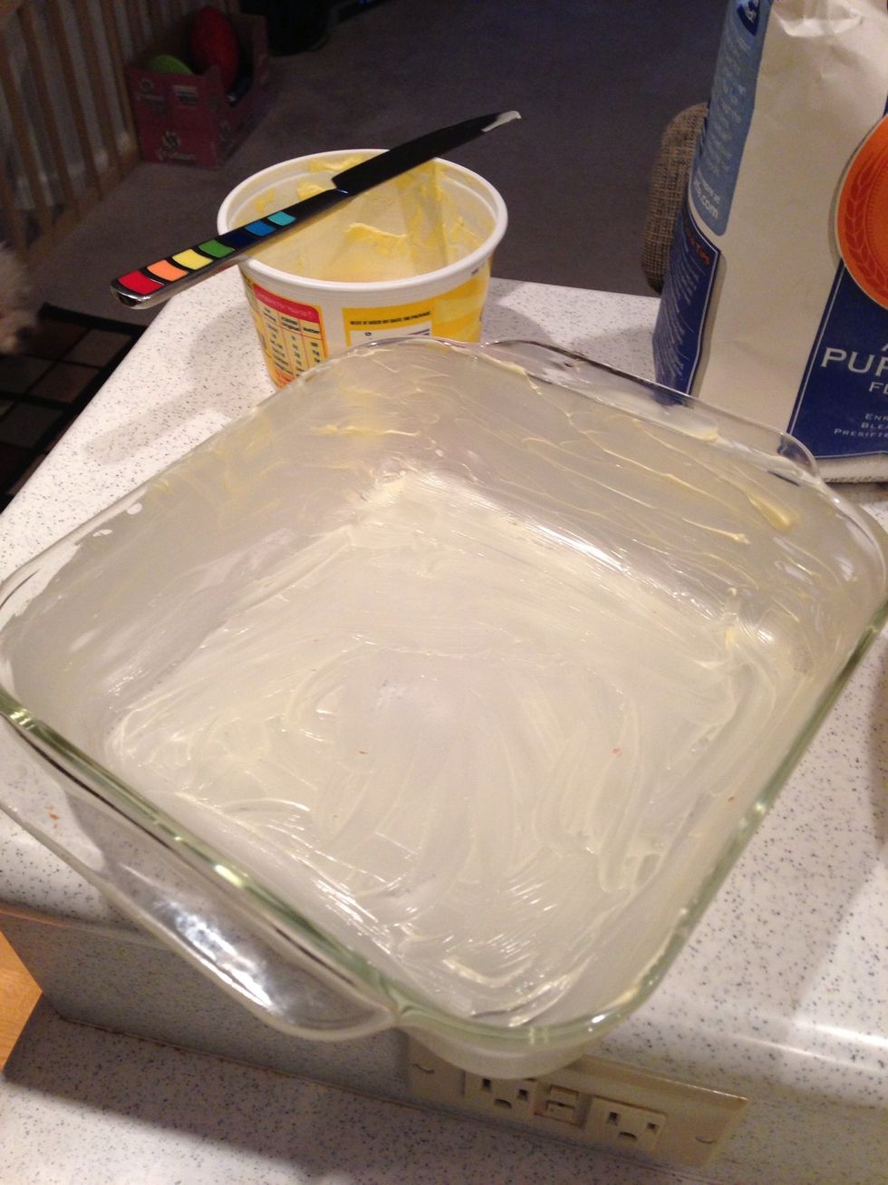 Grease up the pan