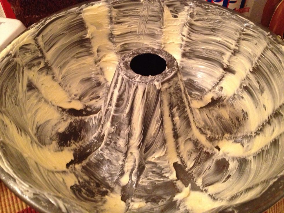 Grease up your cake mold...as always I use butter :)
