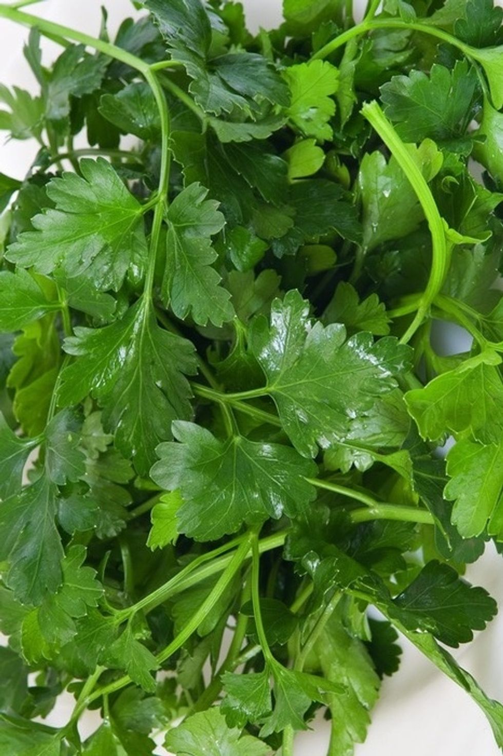 Green parsley....chop it!\ud83d\udd2a\ud83d\udd2a\ud83d\udd2a