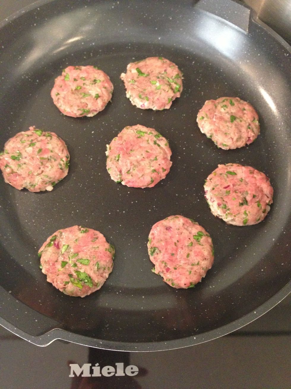 Grill them 1-2 mins each side. With a stone or ceramic pan you don't need grease. But for other kinds of utensils, wipe your pan with kitchen paper dipped in olive oil.