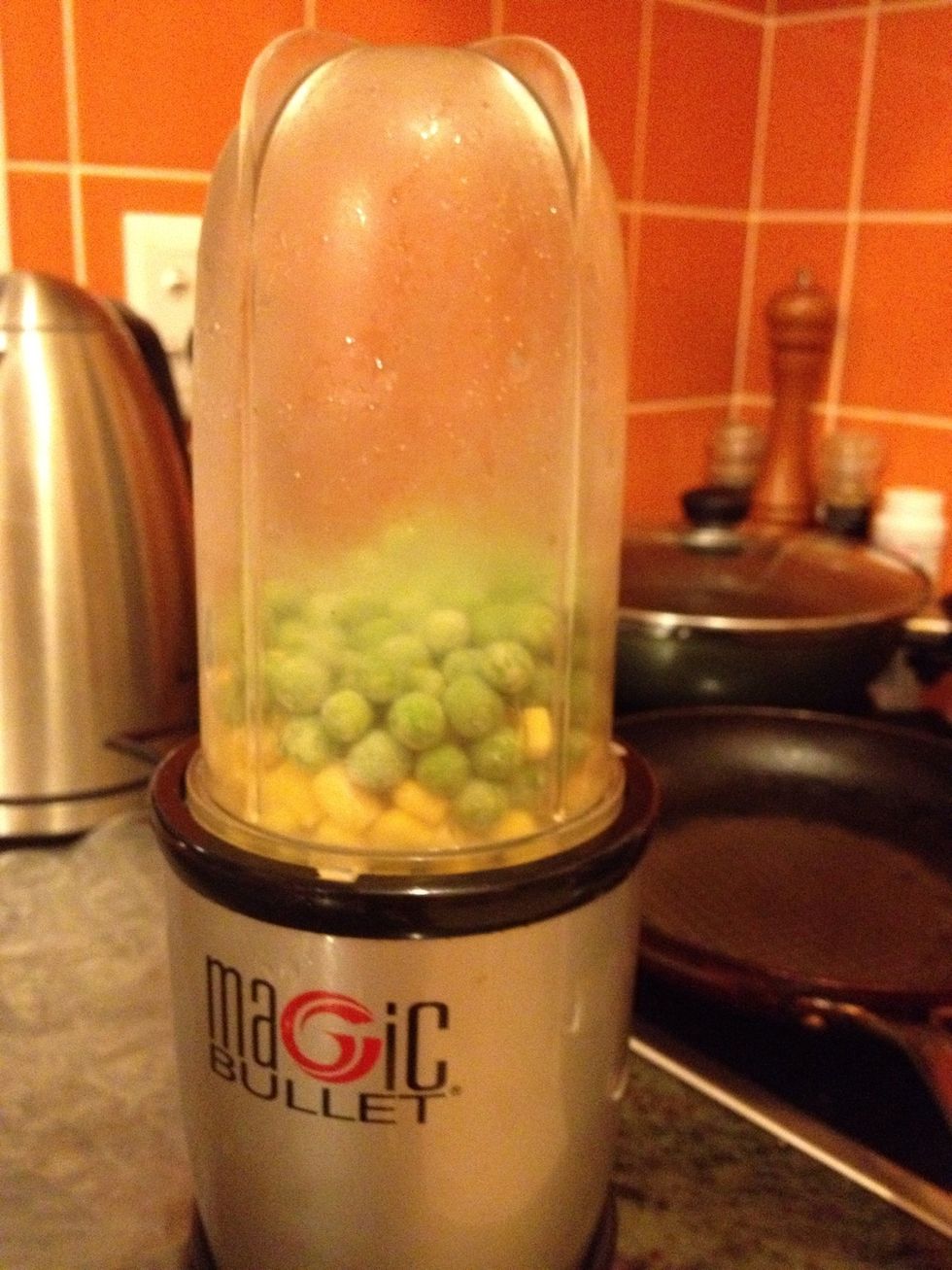 Grind peas and corn kernels.