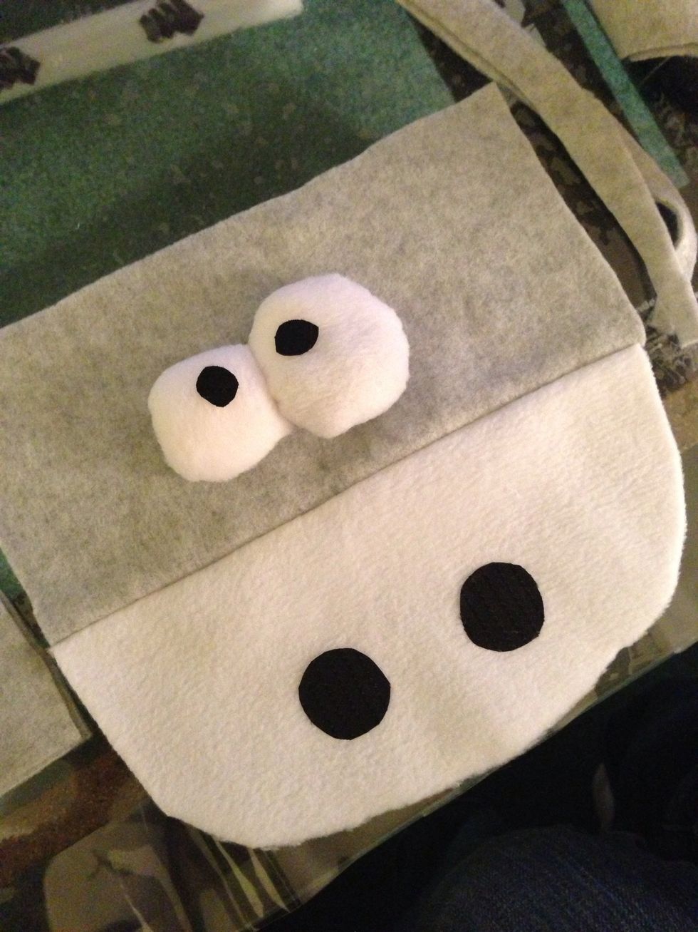 Hahah so cute :3 now we need to put the ears, the head, and face altogether