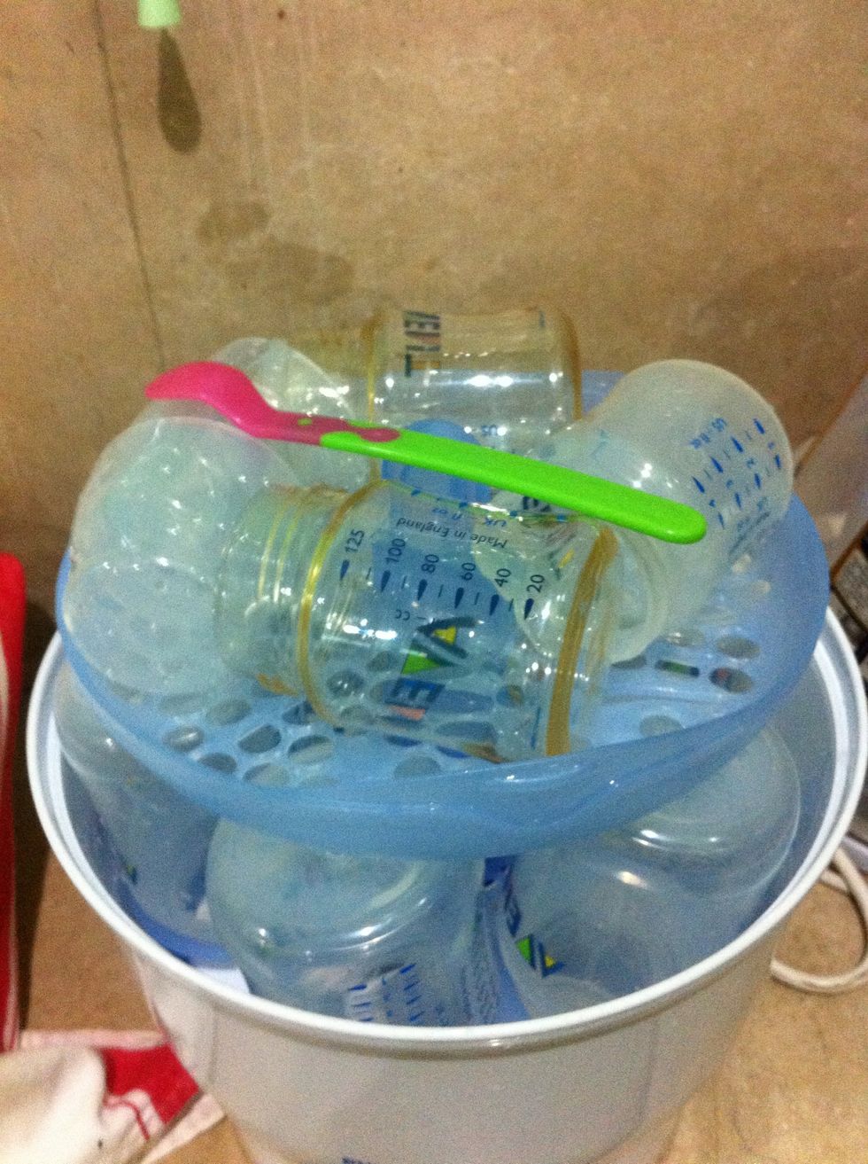 Hahaha i also put my baby's spoon !:)