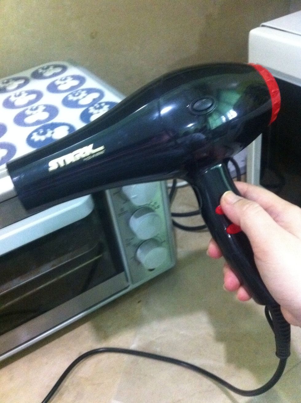 Hair blower on in medium heat only not to hot.