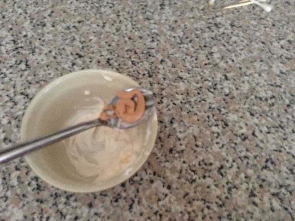 Half a small spoon of your foundation