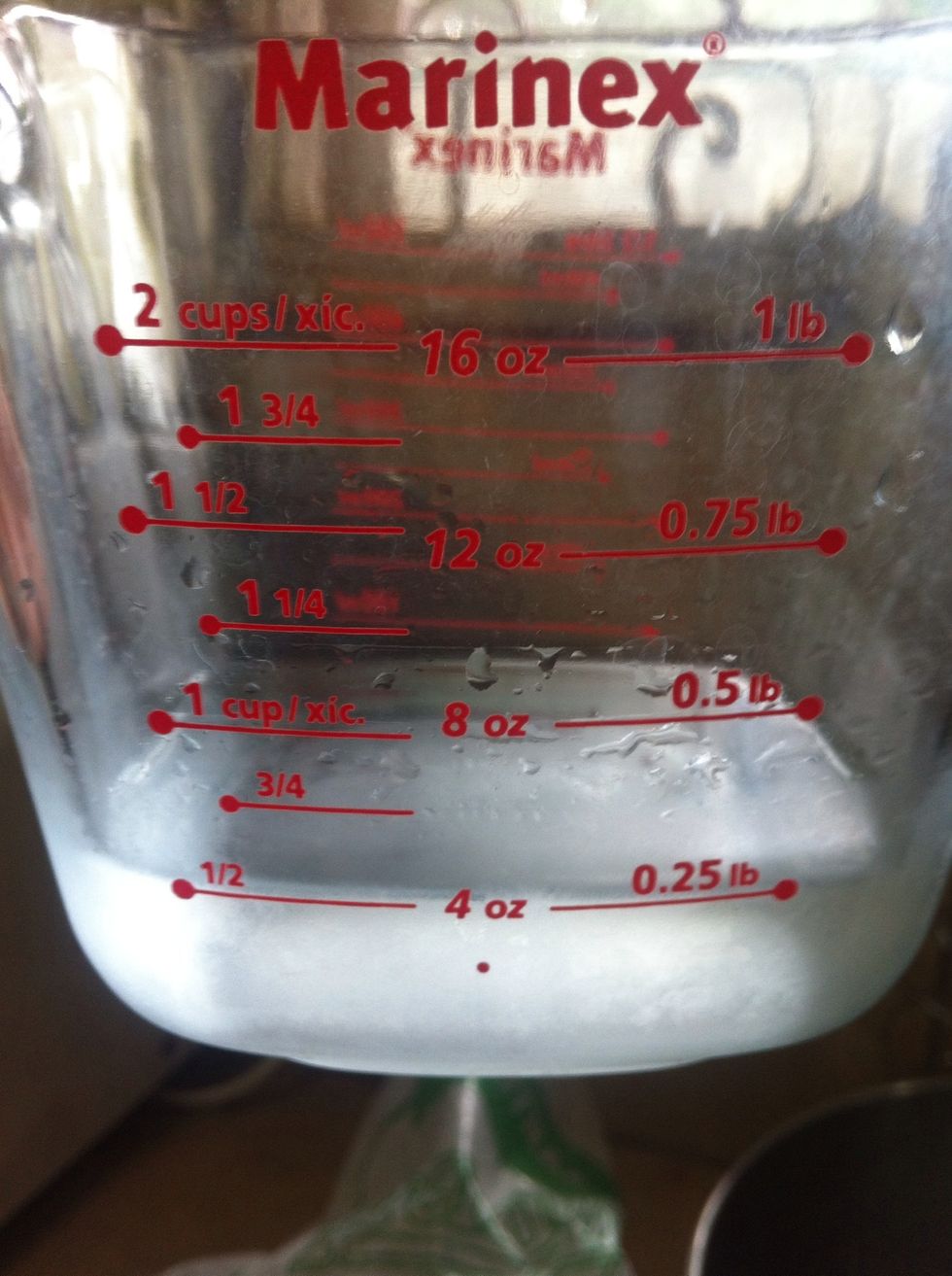 Half cold water for diluting clear gellatin.