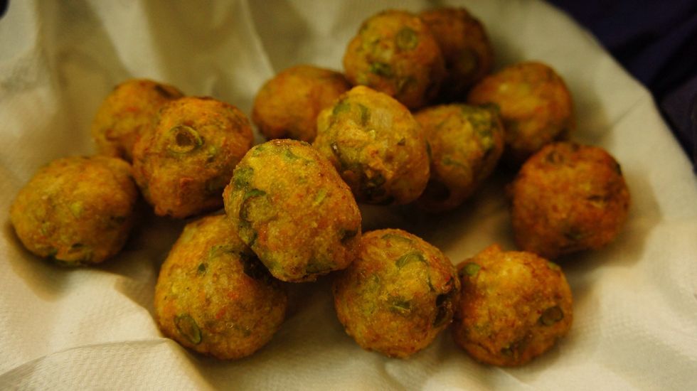 Half deep fry veg balls...now cool it down for couple of minutes..