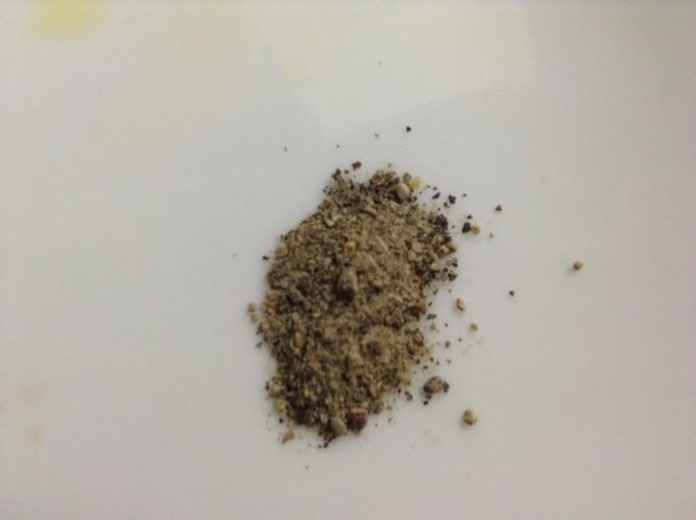 Half spoon black pepper.