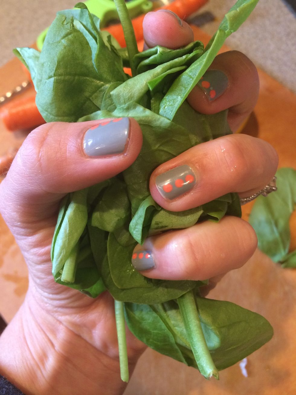 Handful of spinach (also washed like the lettuce)