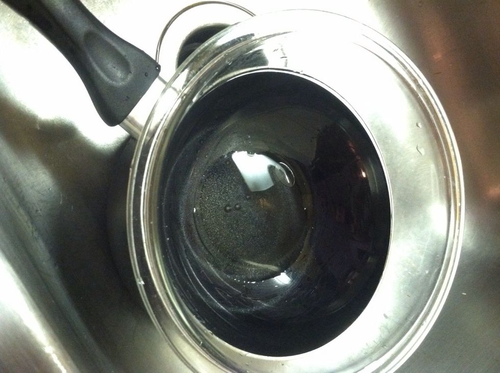 Have a bowl ready with the vinegar/salt mixture for when the rice is done cooking. ALSO you need to rinse the rice in cold water about 3 times until the water is no longer cloudy. THEN you are ready.