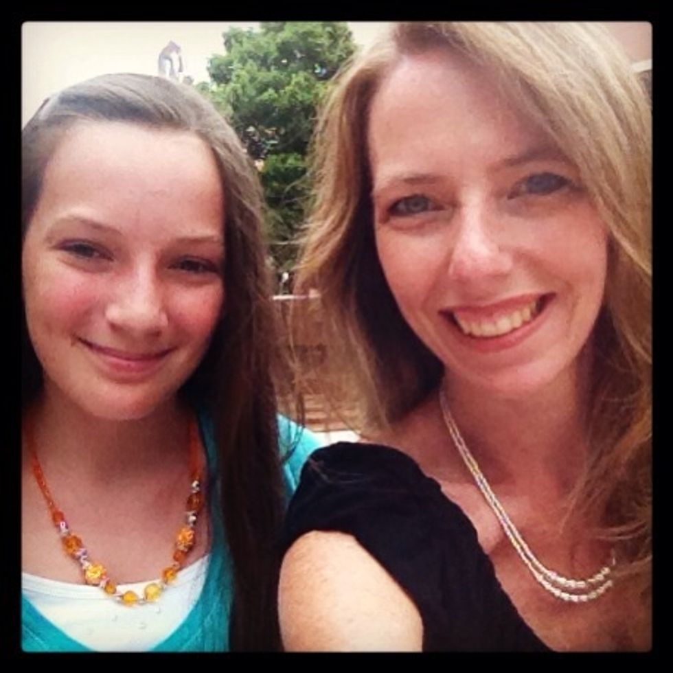 Have a "daughter date" at the mall with your little girl. Buy her lunch and window shop. Spend the afternoon trying on clothes and giggling - both are free!