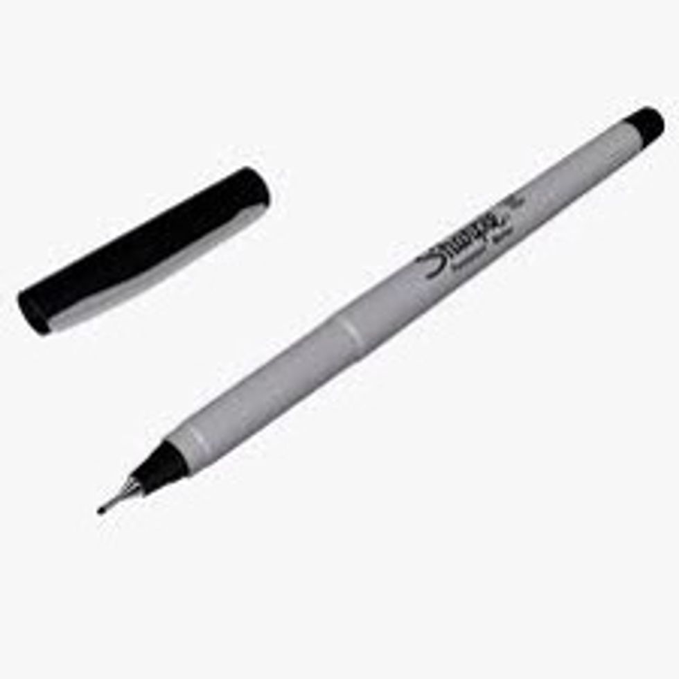 Have at least two different colors.