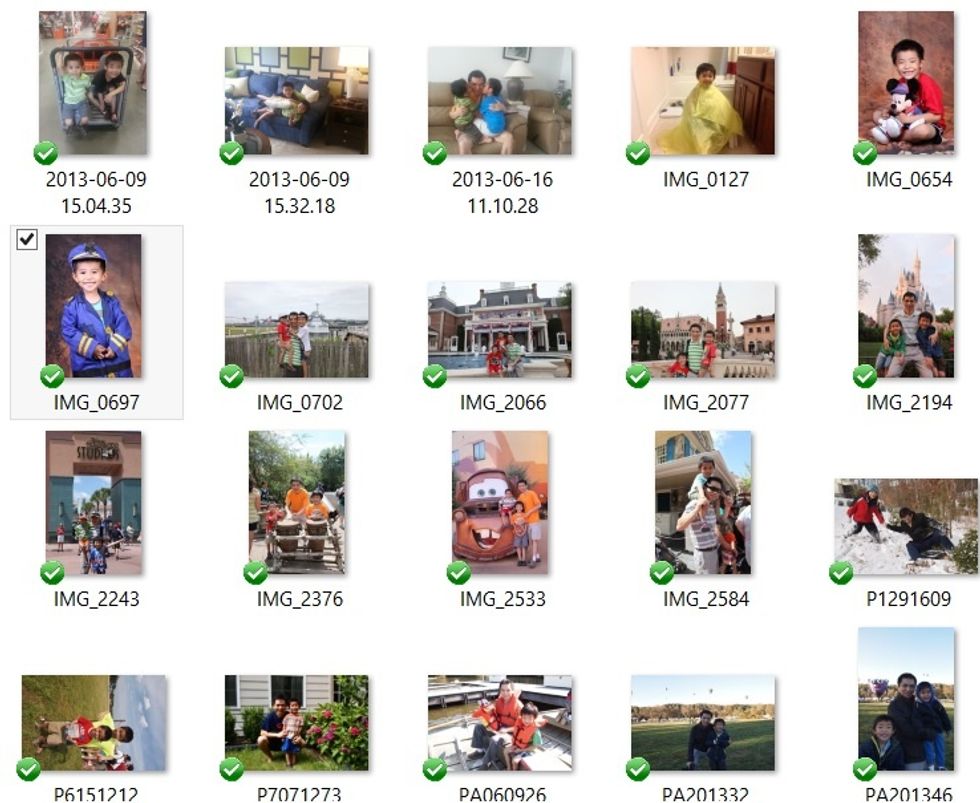 Have your kids name their favorite moments from the past year with Dad and collect these moments into a folder on Google+, Flickr, iPad, Dropbox, or Facebook. Capture big events AND everyday moments.