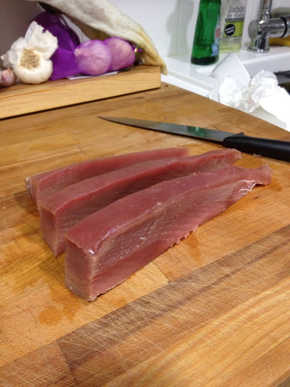 Hazle unos cortes para que queden tacos alargados.