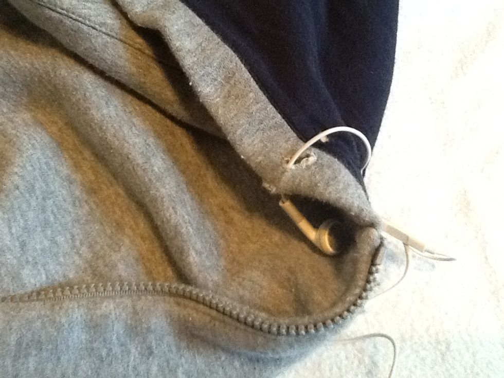 Headphone popping out