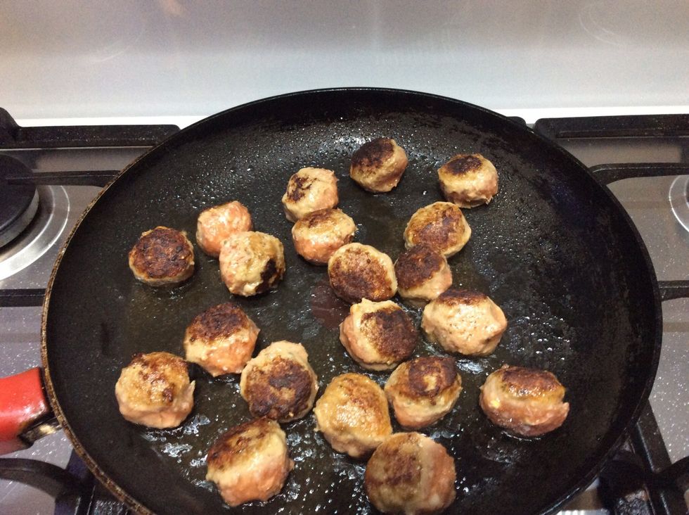 Heat a large non-stick frying pan over medium heat. Add the meatballs and cook, turning occasionally, for 2-3 minutes or until brown all over.