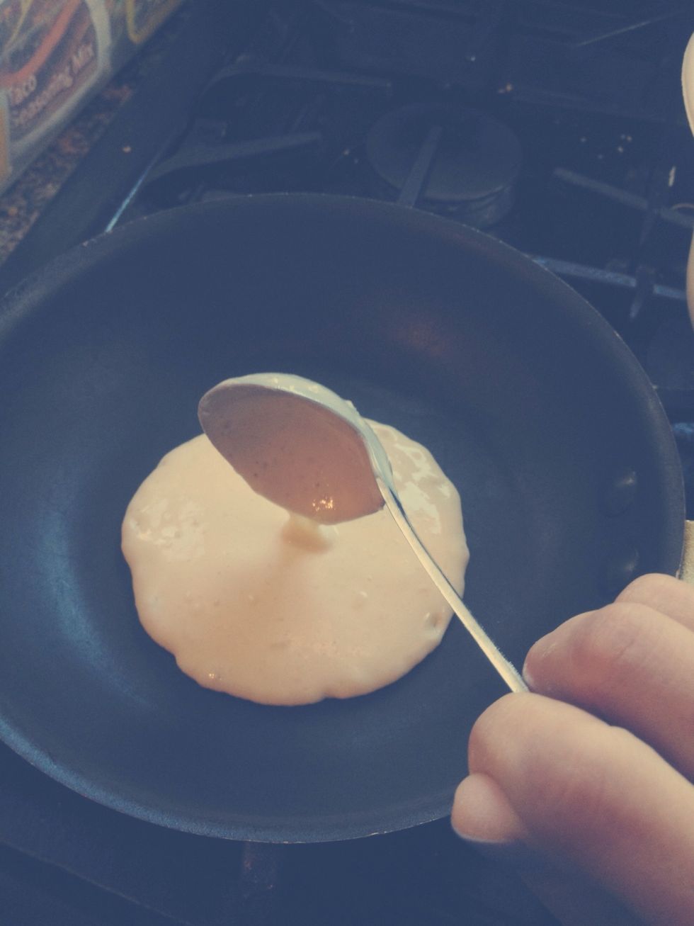 Heat a non-stick skillet and pour 1/2 c batter.