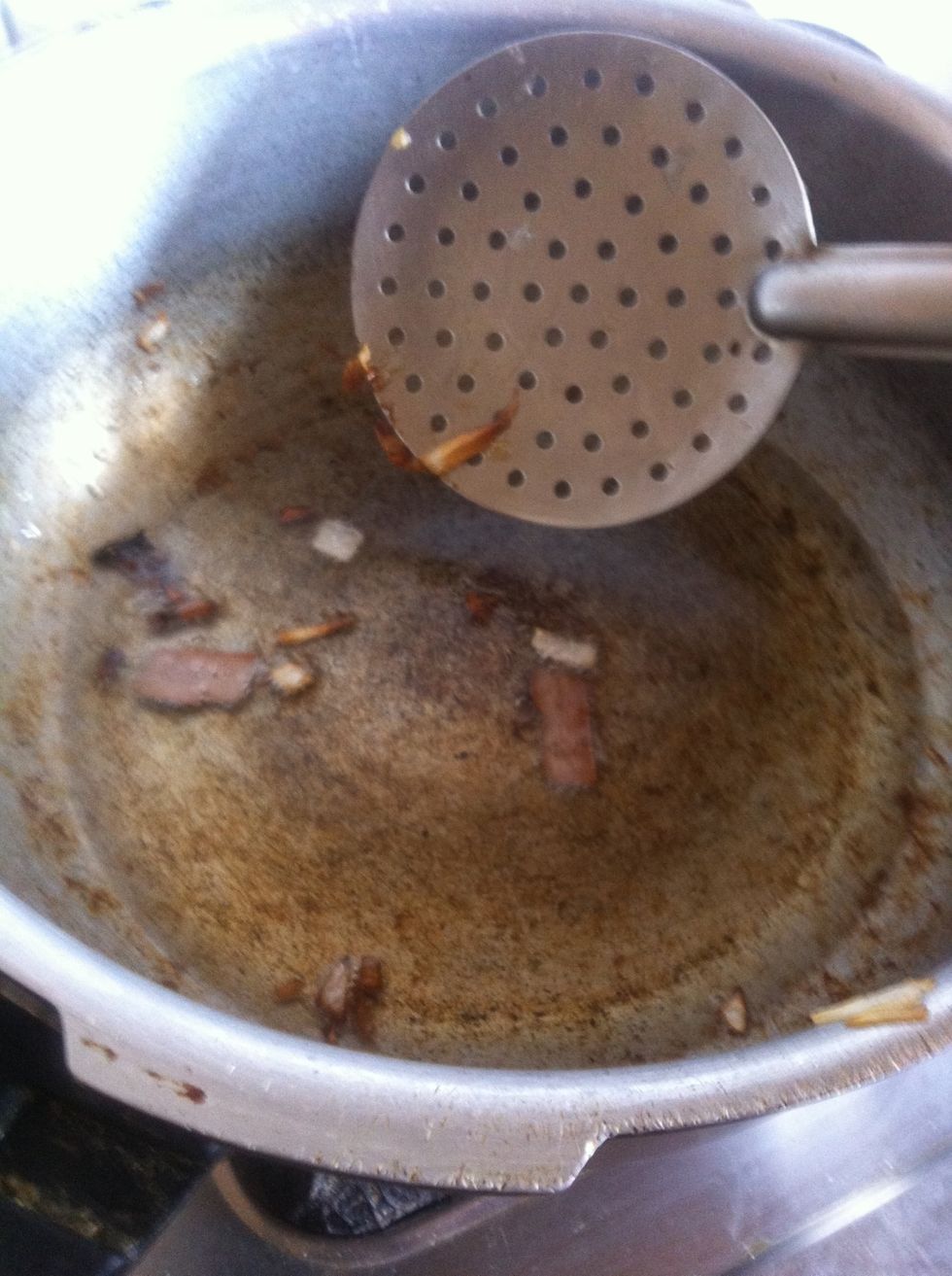 Heat a pan and add oil....add whole garam masala.....trust me a sweet smell will fill your room