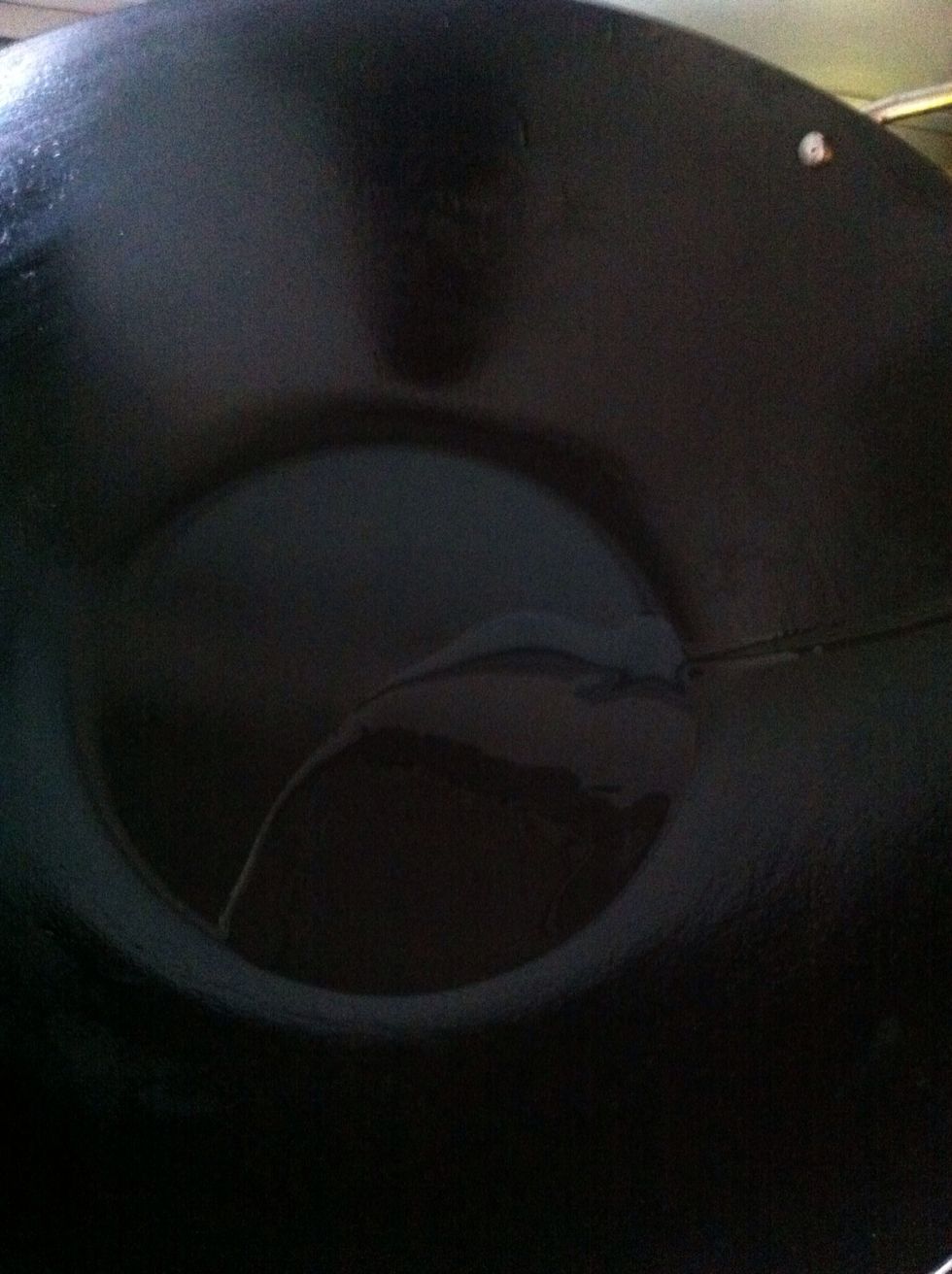 Heat some oil in a wok or large pan.