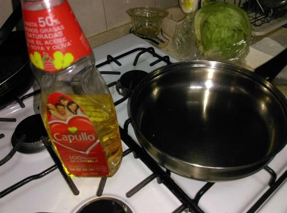 Heat te oil for 5 minutes