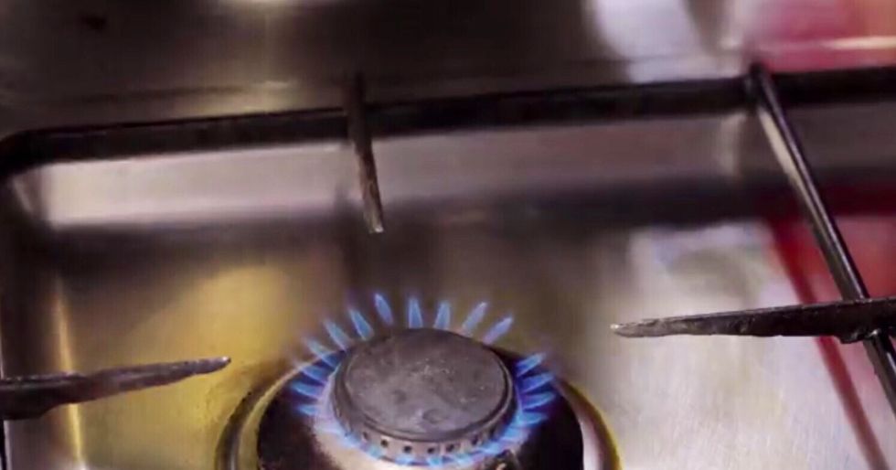 Heat the frying pan to a medium-low flame. If your stove has an initial 'pancake' setting, use that instead. Be sure to use non-stick cooking spray or a pat of butter so the pancakes don't stick.