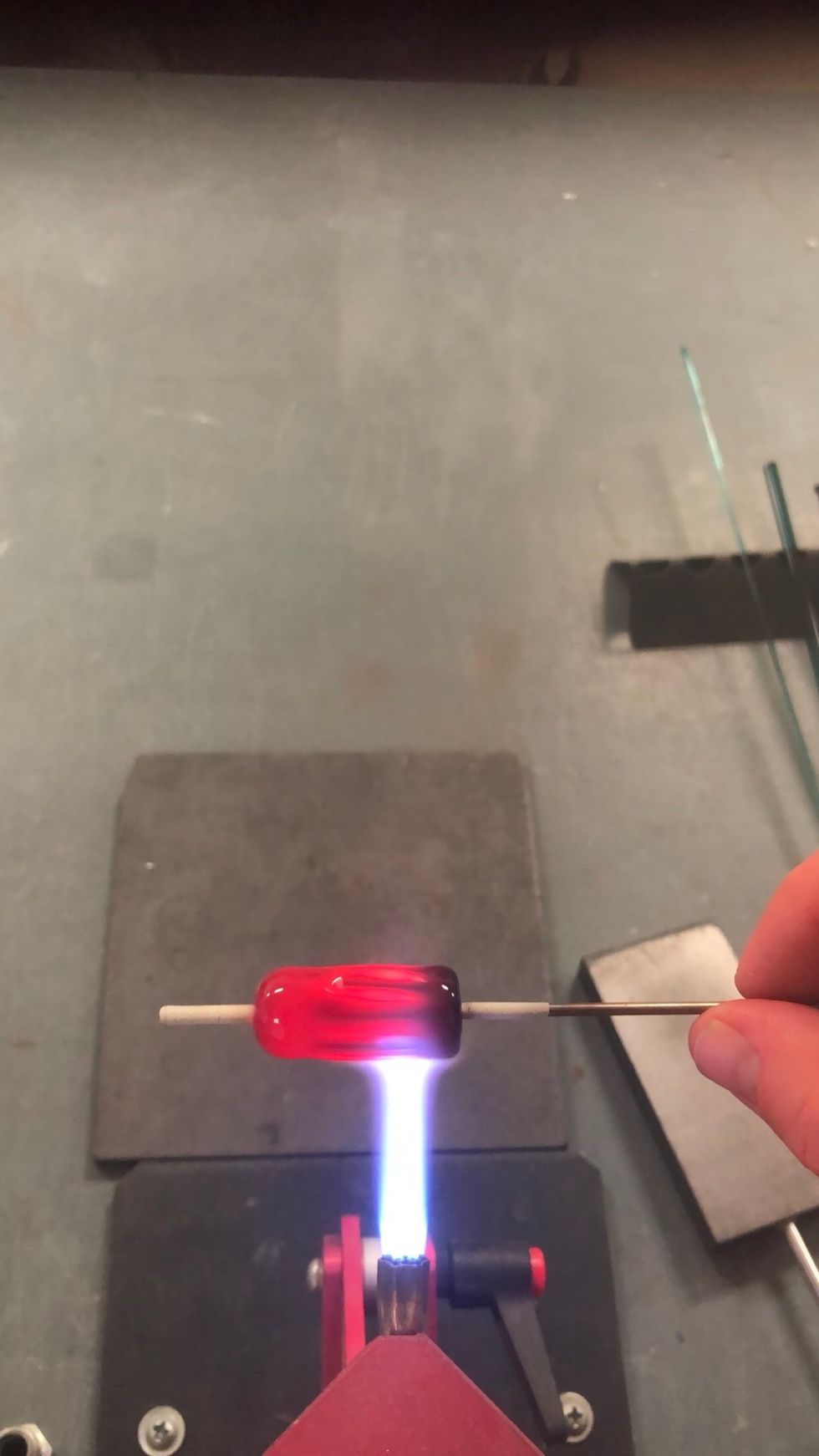 Heat the middle of the bead. I\u2019m starting right-of-center since the left side is still hot.