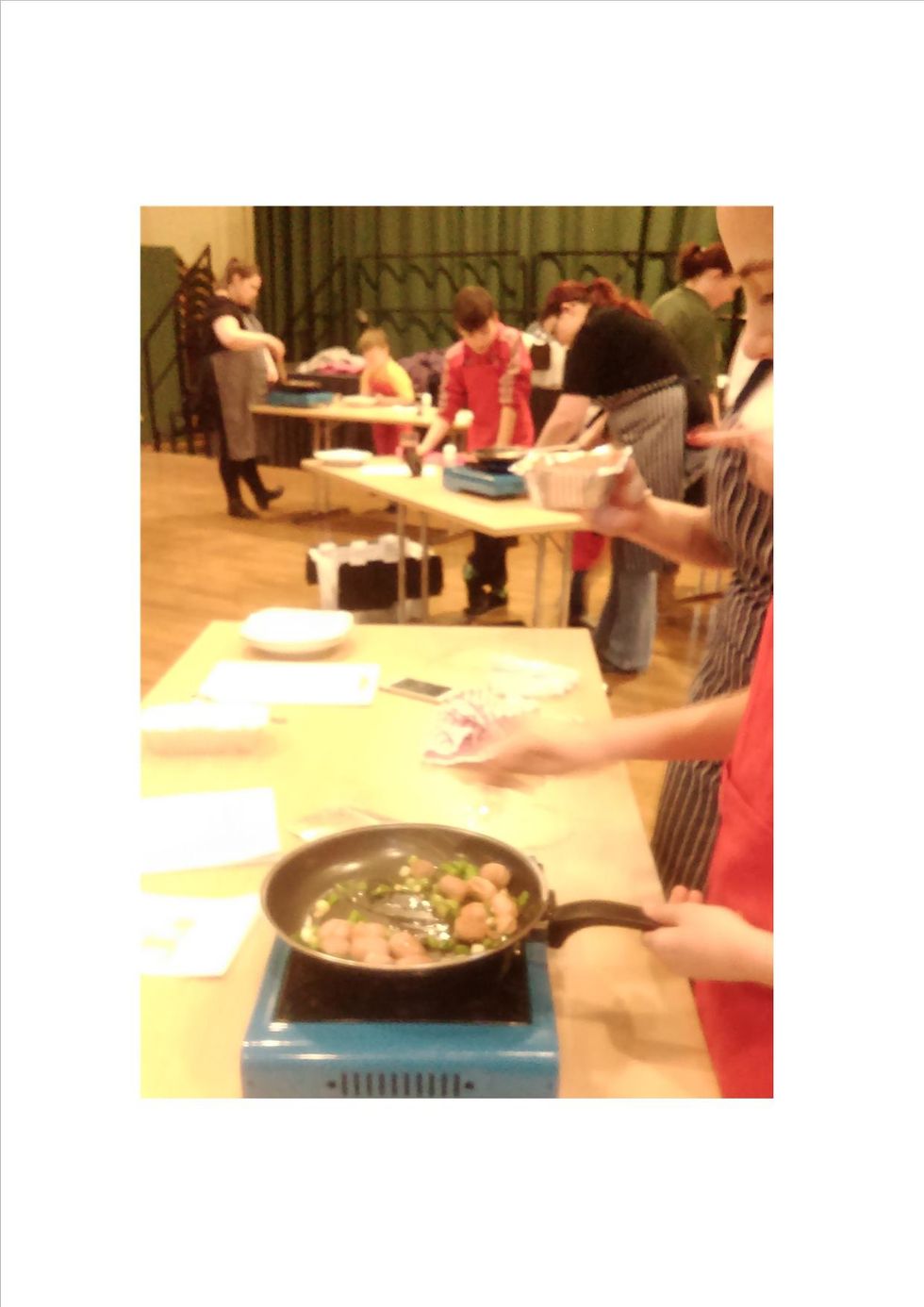 Heat the oil in the frying pan - put the meatballs in to brown. Once browned add the spring onions, some oregano and add the tomato sauce. Give it a good stir and once boiled simmer for around 20 min.