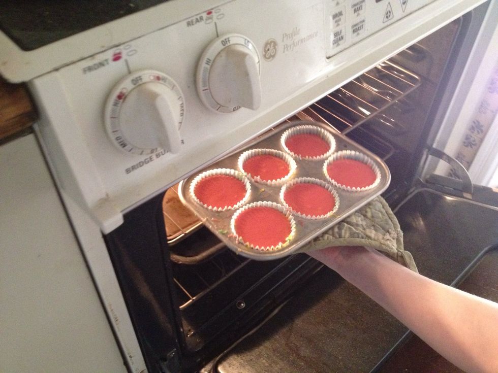 Heat the oven to 325-350 degrees and put it in for 20 minutes