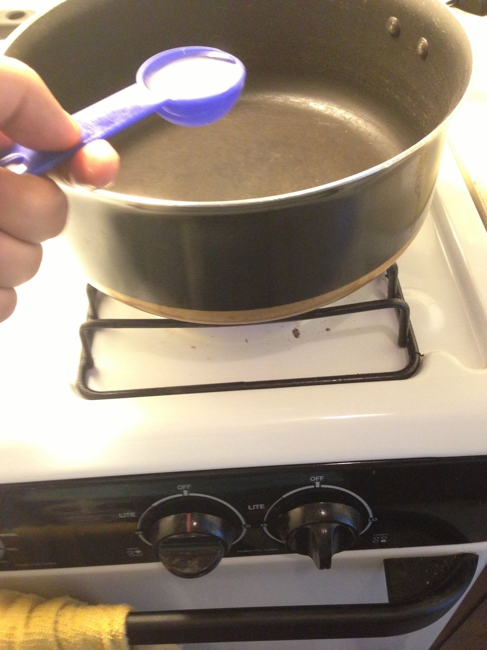 Heat the pan to high and add 1/2 tbl spoon of oil